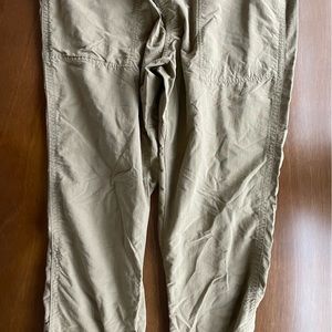 Mens Patagonia baggies pants. Size large